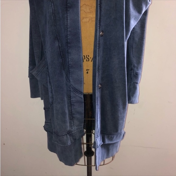 Free People] Blue Acid dyed Oversize Sweatshirt Maxi Jacket. - Picture 3 of 14